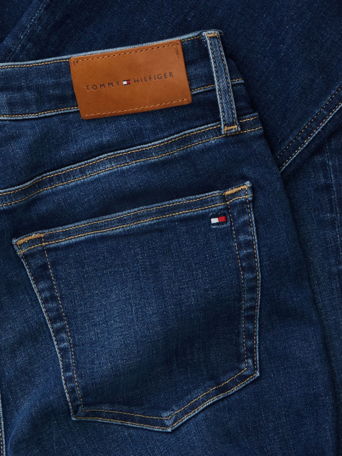 Mid-Rise Stretch Flared Jean — Dark Wash