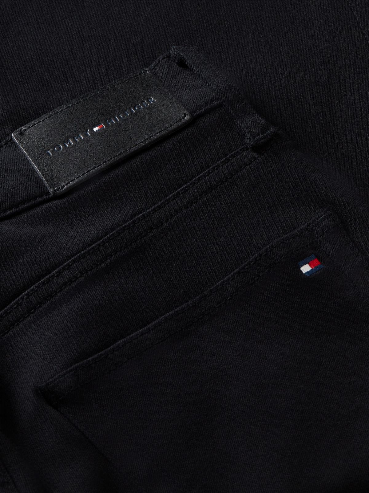 Mid-Rise Stretch Flared Jean — Stay Black