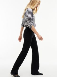Mid-Rise Stretch Flared Jean — Stay Black 5