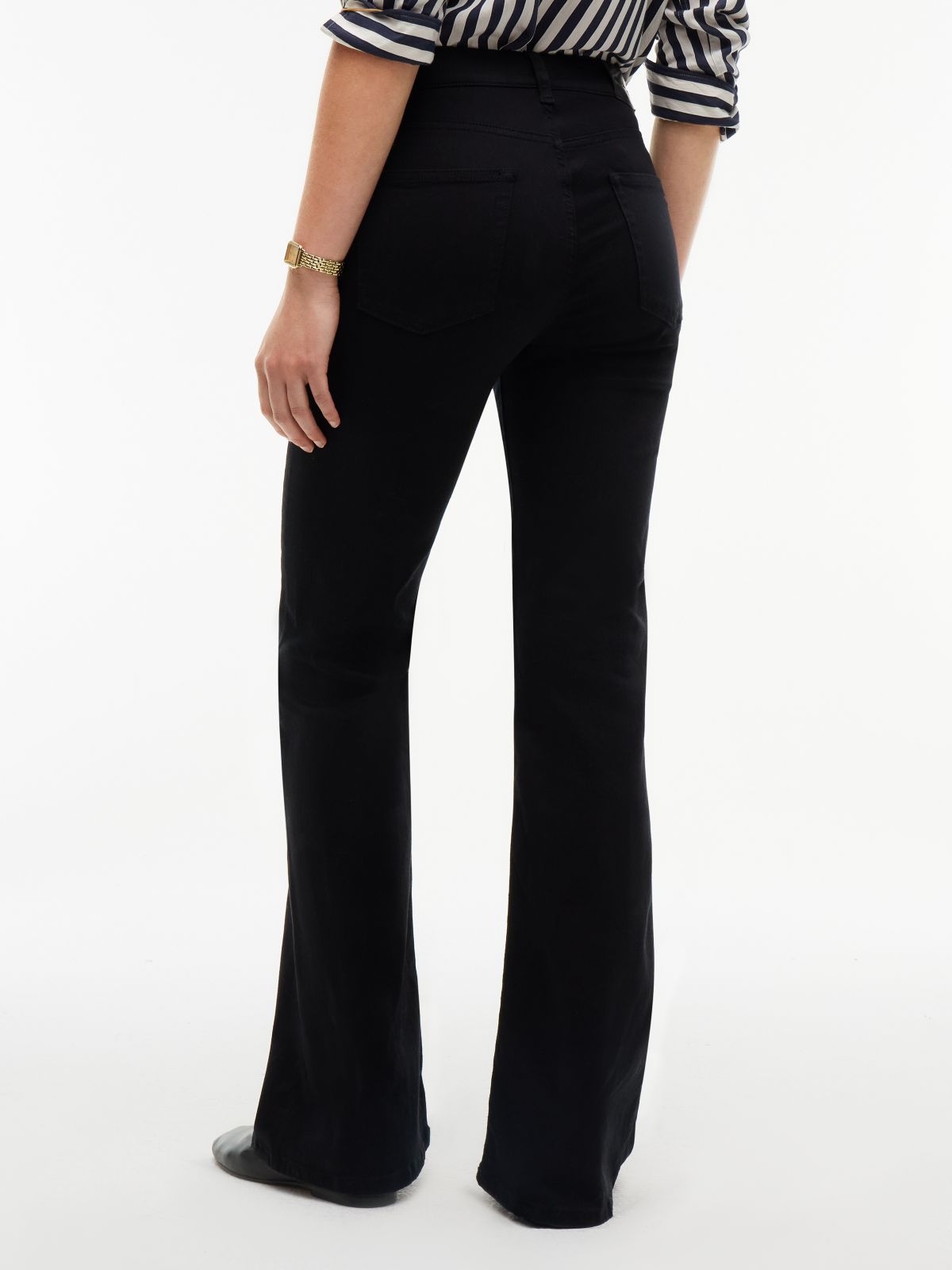 Mid-Rise Stretch Flared Jean — Stay Black