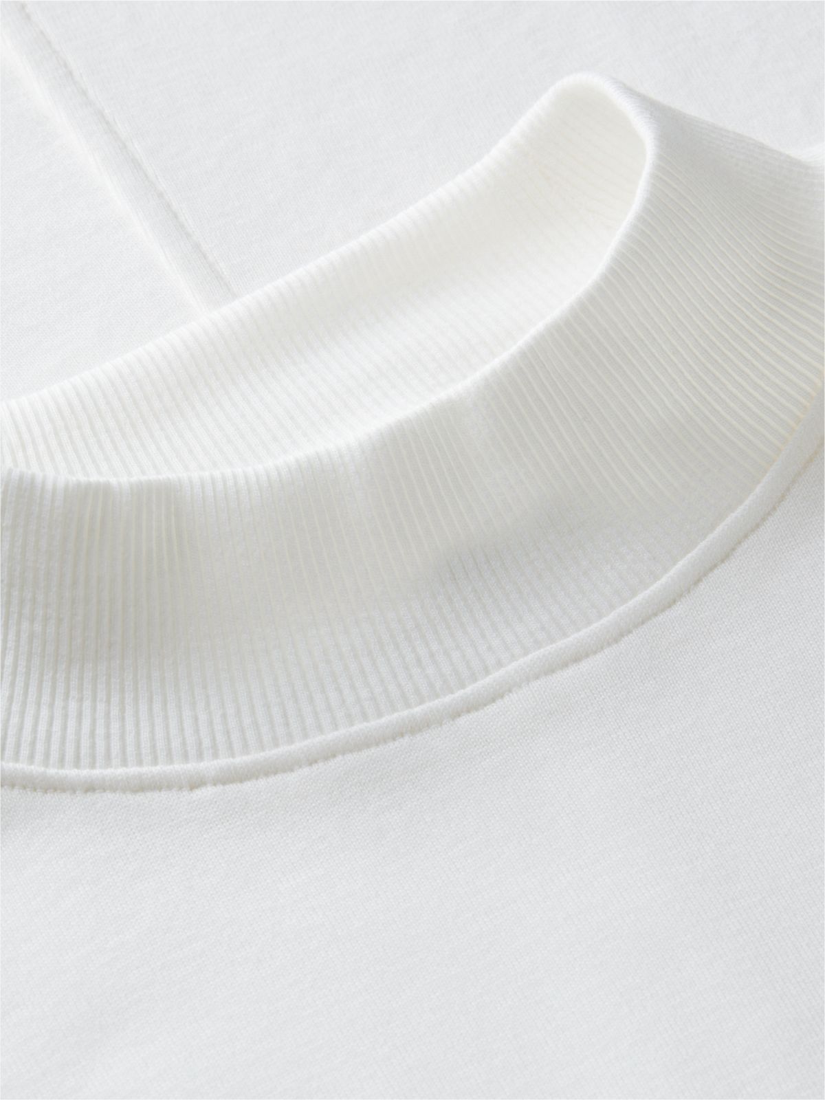 Gold-Button Slim Fit Mockneck T-Shirt — Ecru