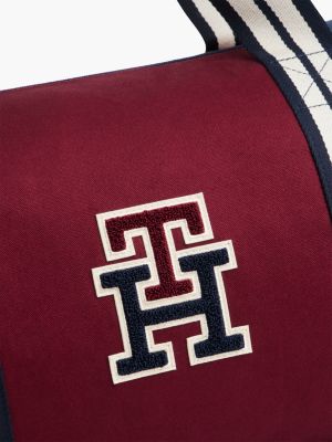 Мужская сумка Tommy Hilfiger Varsity Monogram Canvas Duffel, цвет: Бордовый — фото 5