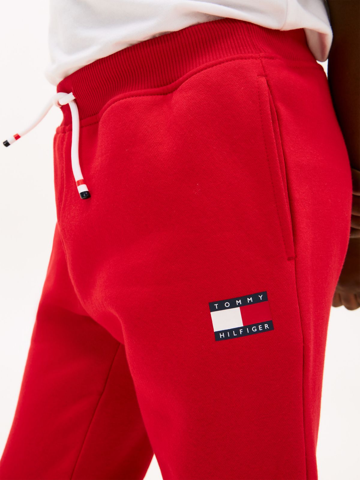 Kids' Badge Logo Sweatpant — Primary Red