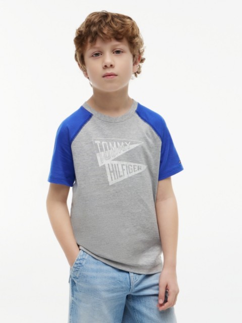 Детские футболки Tommy Hilfiger Kids' Pennant Logo Raglan T-Shirt