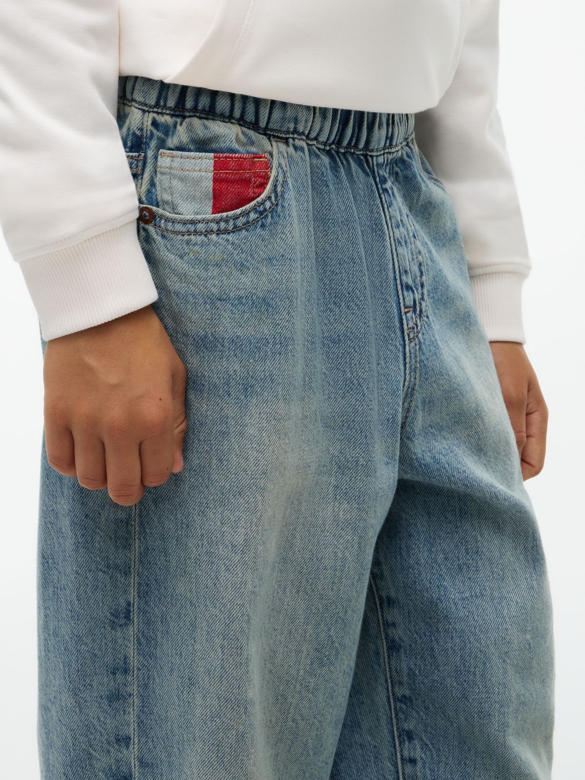 Kids' Relaxed Pull-On Jean — Light Wash