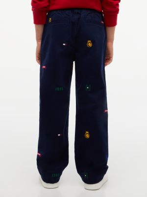 Детские брюки Tommy Hilfiger Allover Varsity Flag Sweatpant, цвет: Тёмно-синий — фото 4