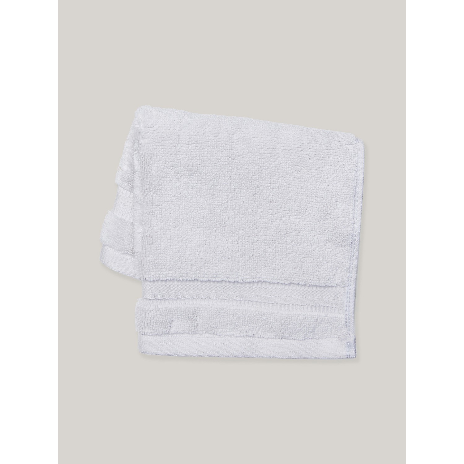TOMMY HILFIGER Signature Solid Washcloth in Light Gray