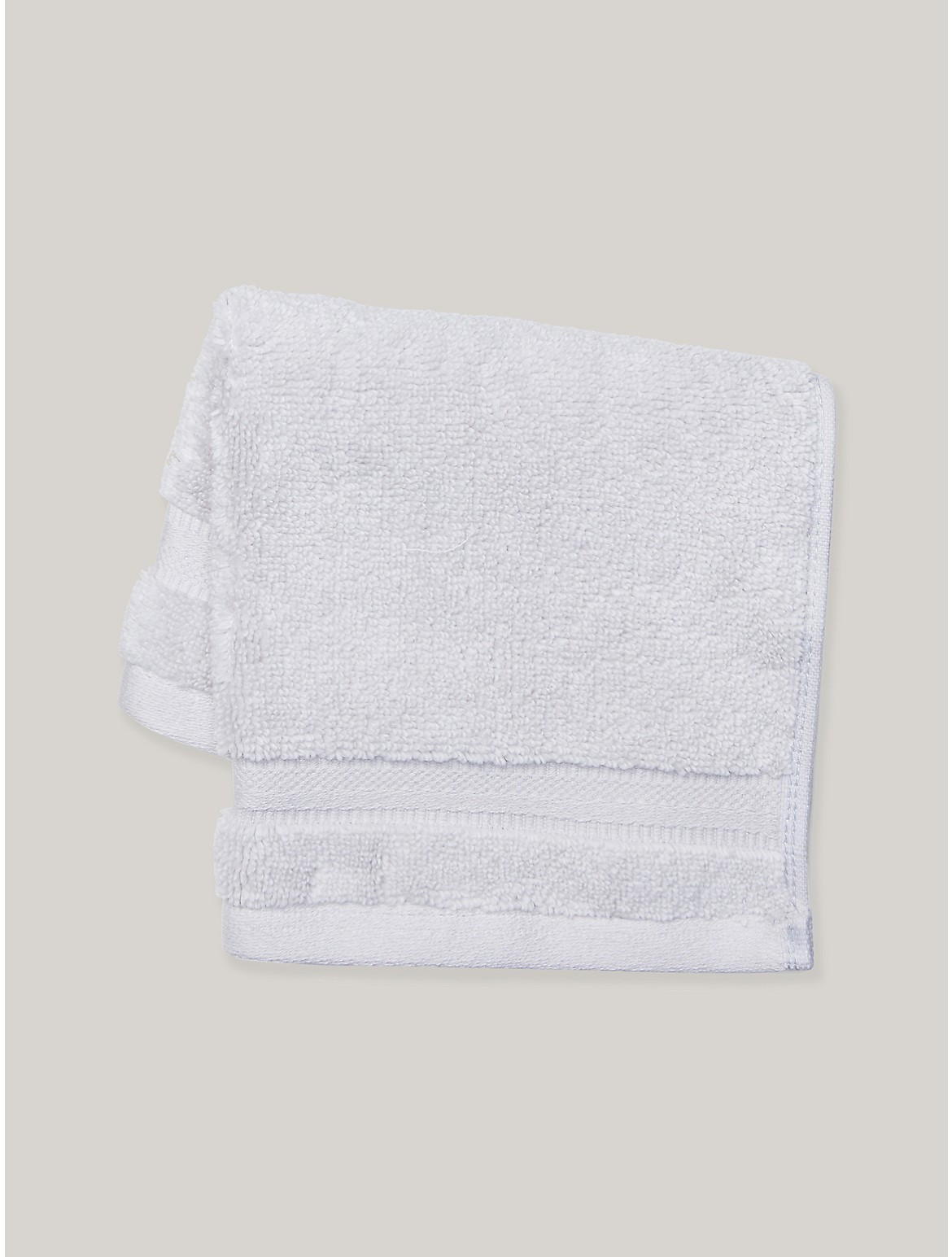 Tommy Hilfiger Signature Solid Washcloth In Light Gray