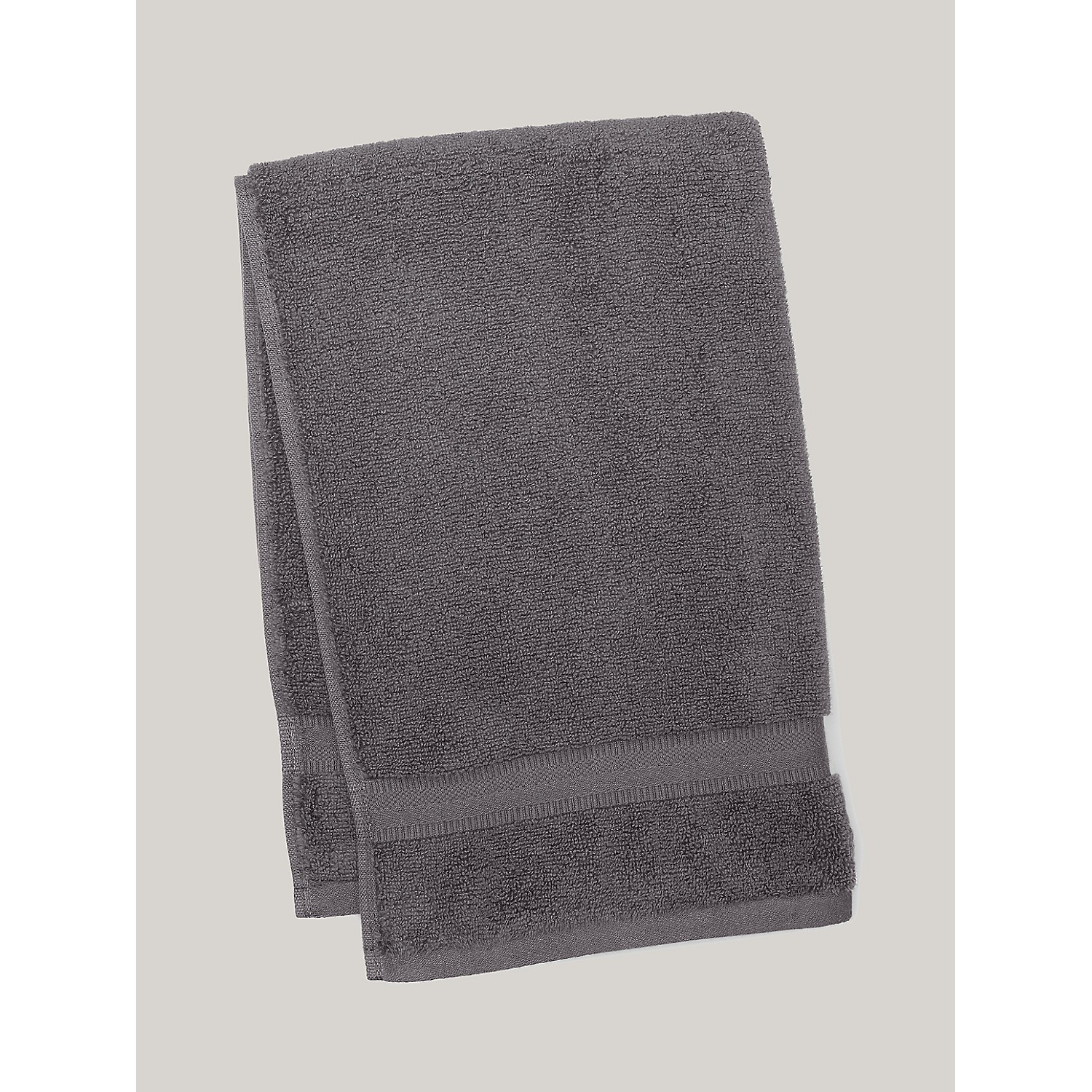 TOMMY HILFIGER Signature Solid Hand Towel in Dark Gray