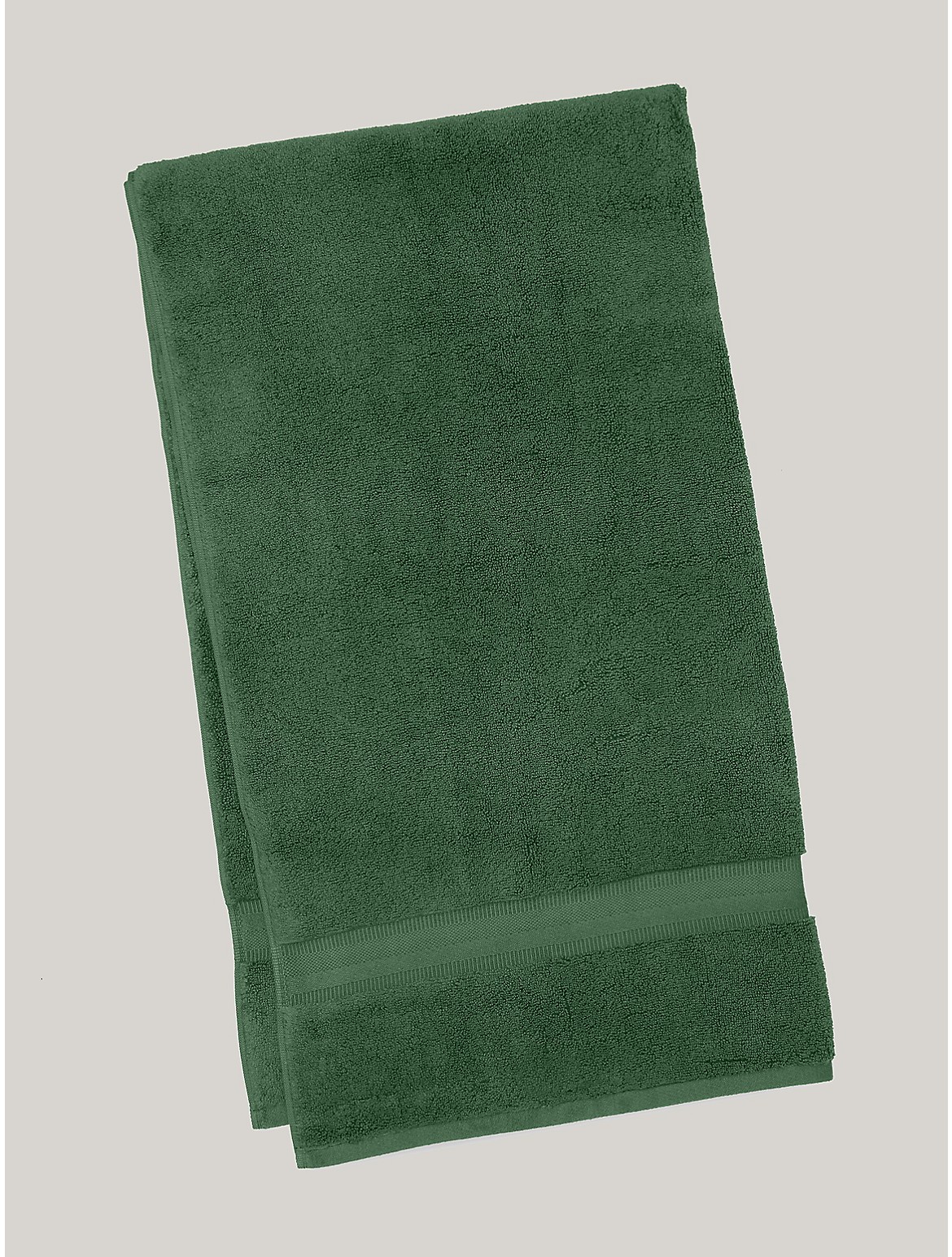 Tommy Hilfiger Signature Solid Bath Towel in Pine Needle - Green