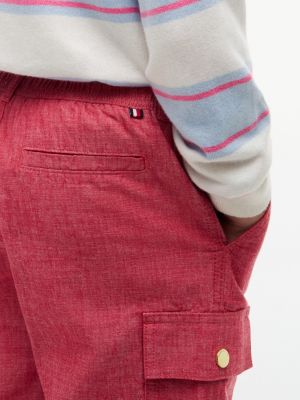 Детские брюки Tommy Hilfiger Stretch Chino Cargo Jogger, цвет: Рубиновый — фото 3