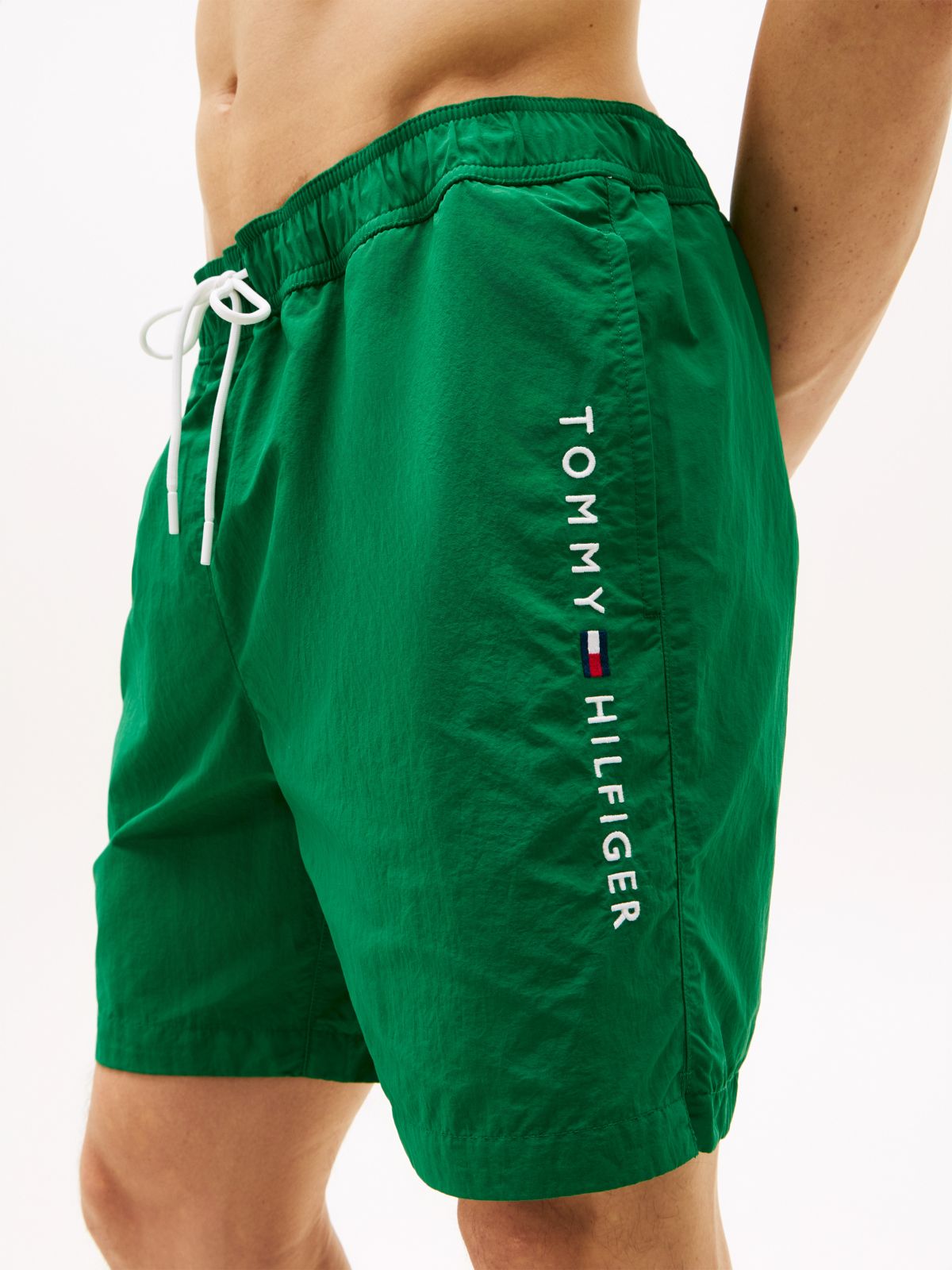 Tommy Logo 7" Swim Trunk — Nouveau Green