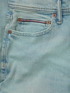 Straight Jean — Light Wash Denim 8
