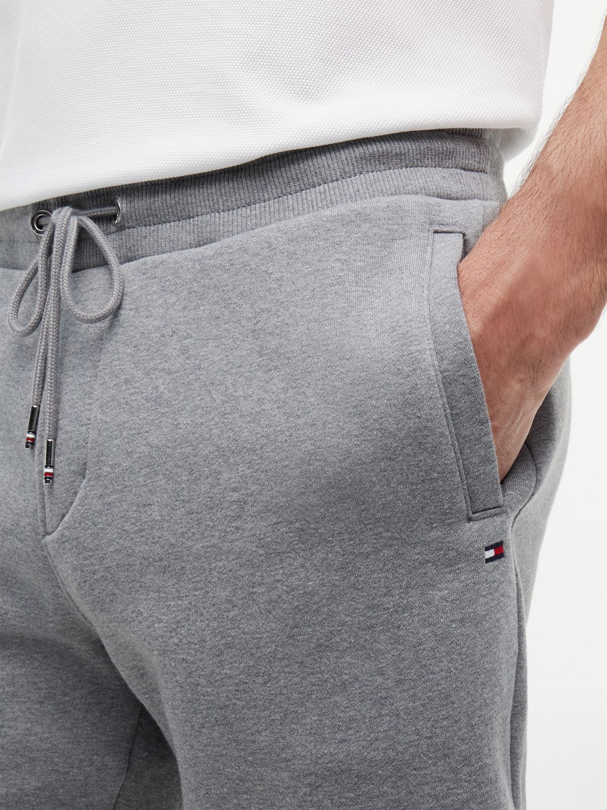 Regular Fit 8" Brushed Fleece Sweatshort — Grey