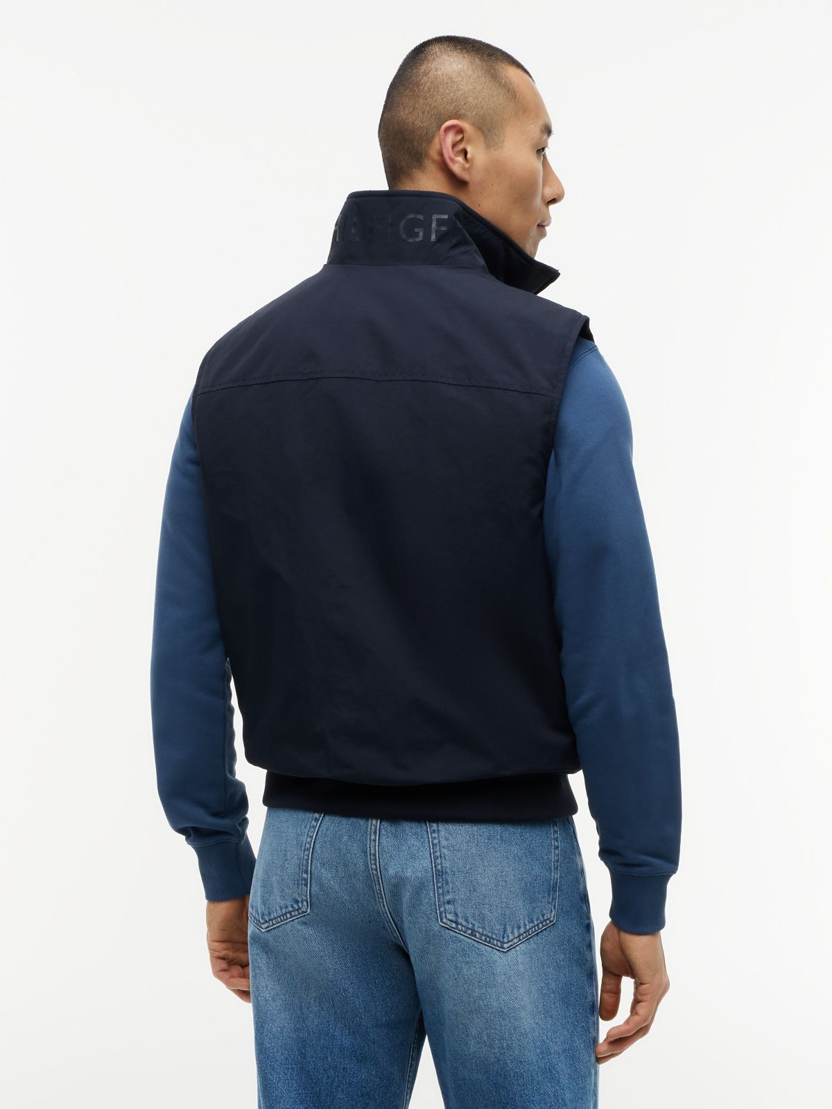 Water-Repellent Regatta Vest — Navy