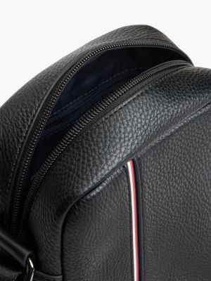 Мужские сумки Tommy Hilfiger Signature Stripe Pebbled Mini Reporter — фото 5