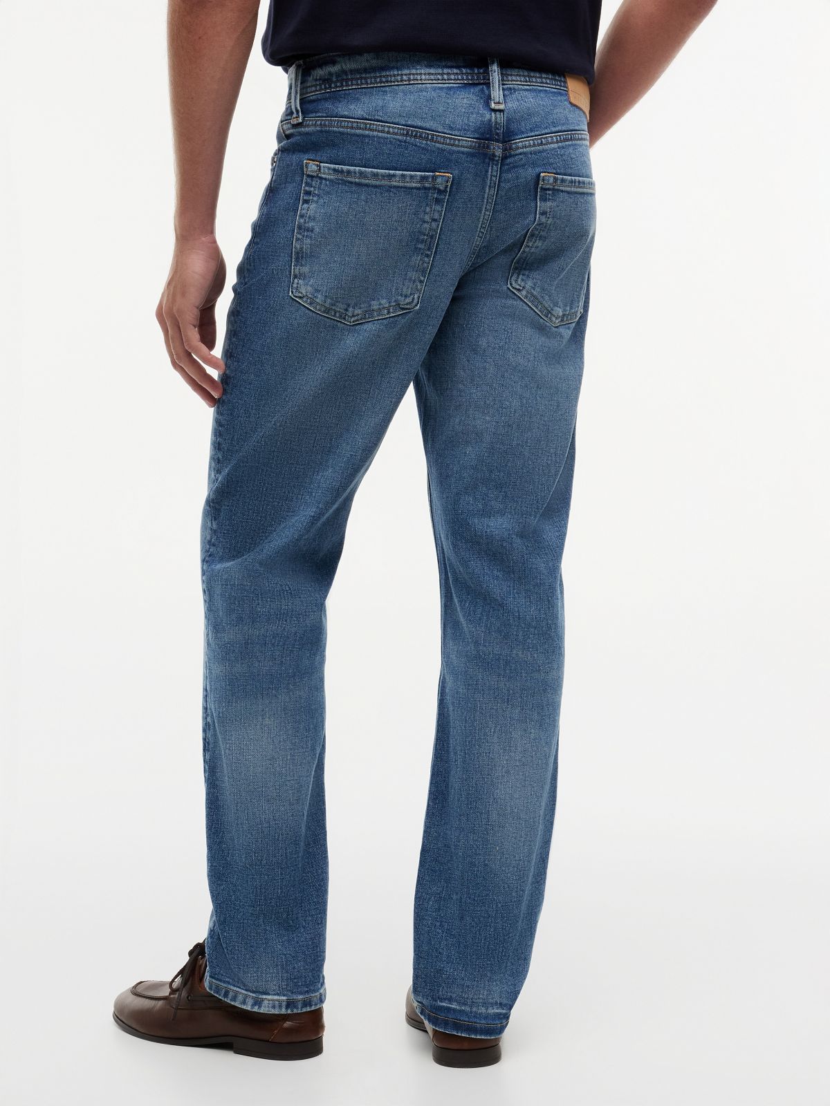 Straight Jean — Medium Wash Denim