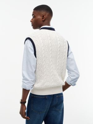 Мужской жилет Tommy Hilfiger Crest Cable Knit Cricket Sweater Vest, цвет: Слоновая кость — фото 4