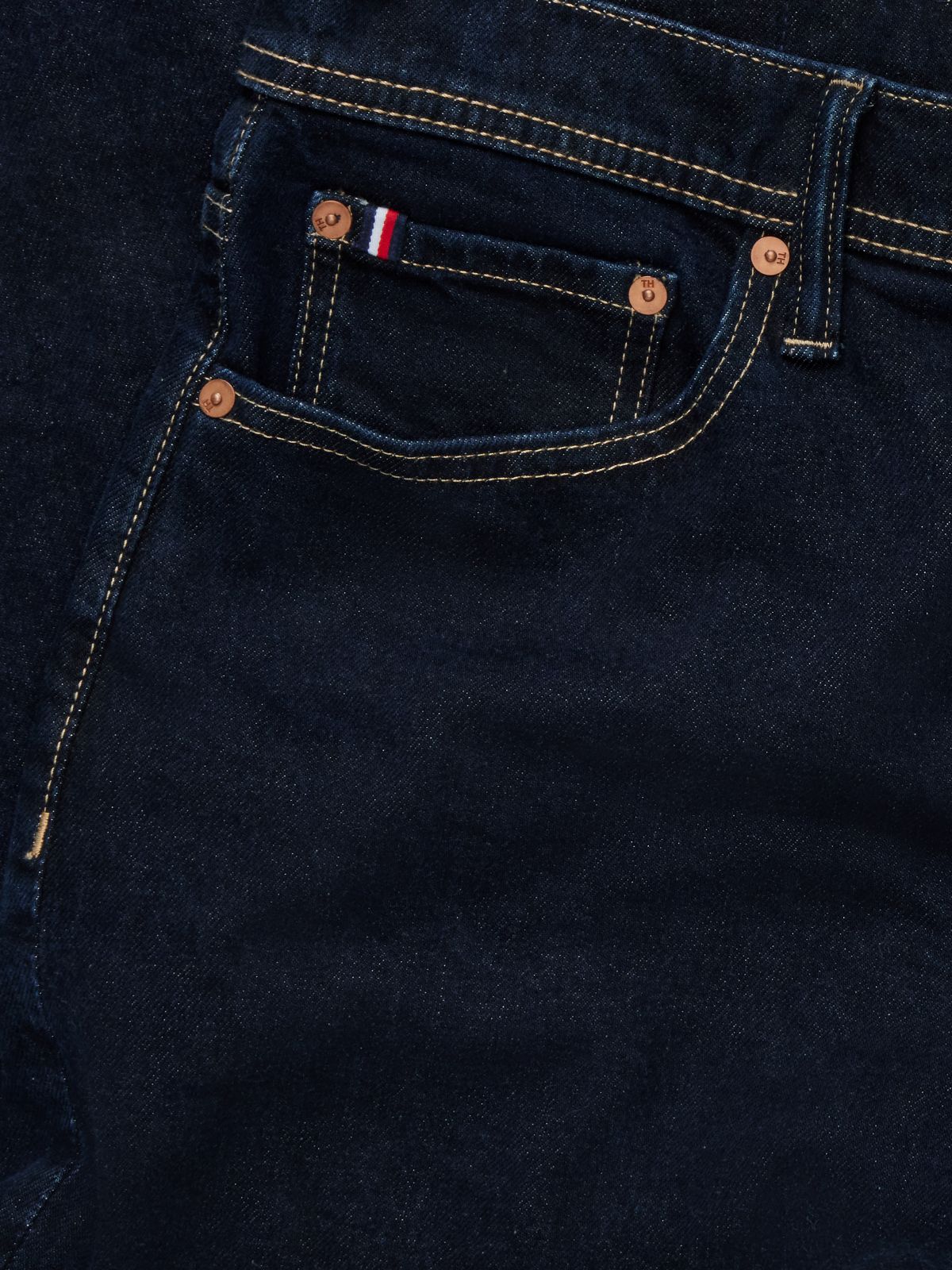 Relaxed Tapered Jean — Rinse