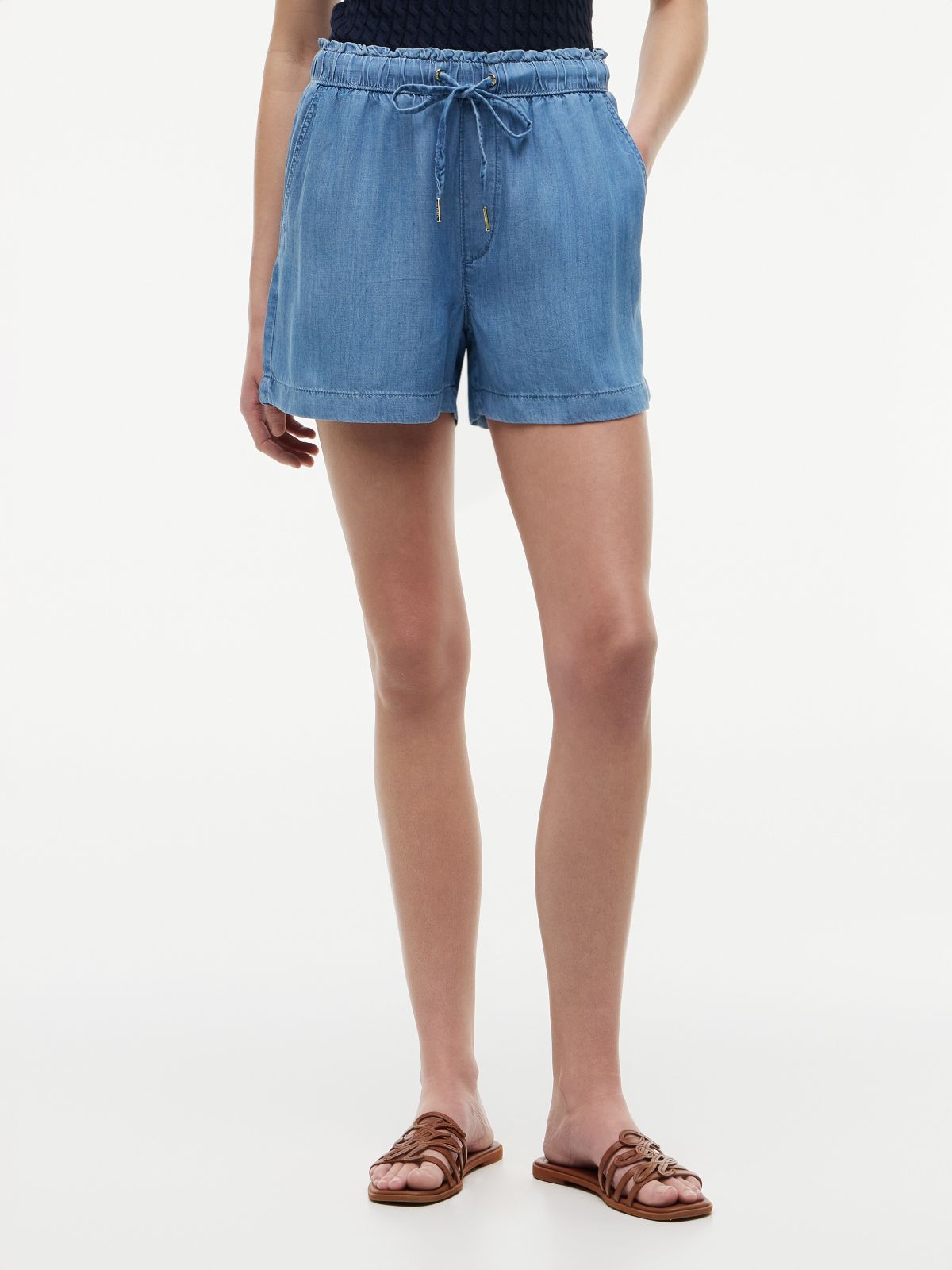 Lightweight Pull-On Short — Light Wash Chambray