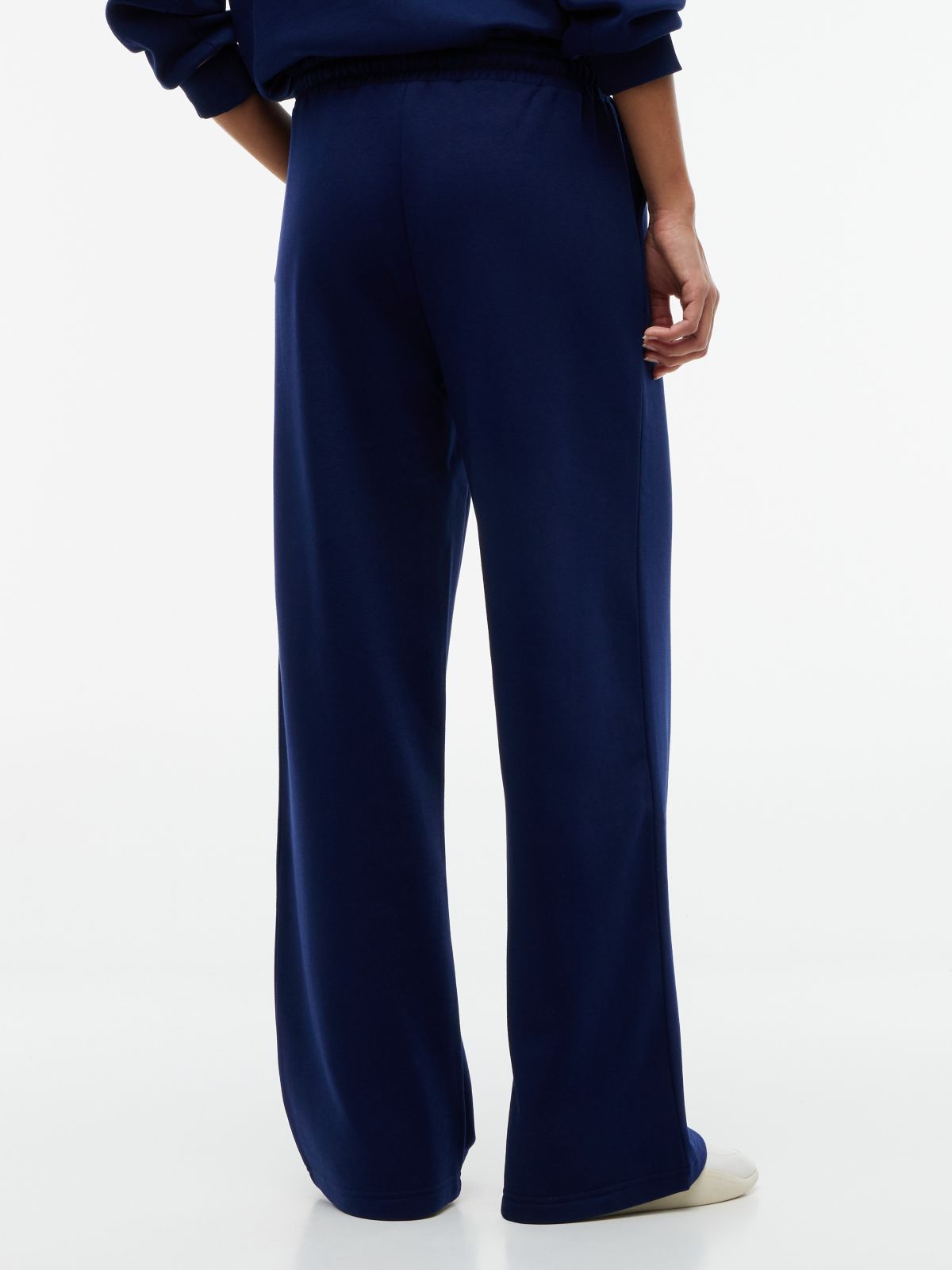 Straight Leg Sweatpant — Carbon Navy