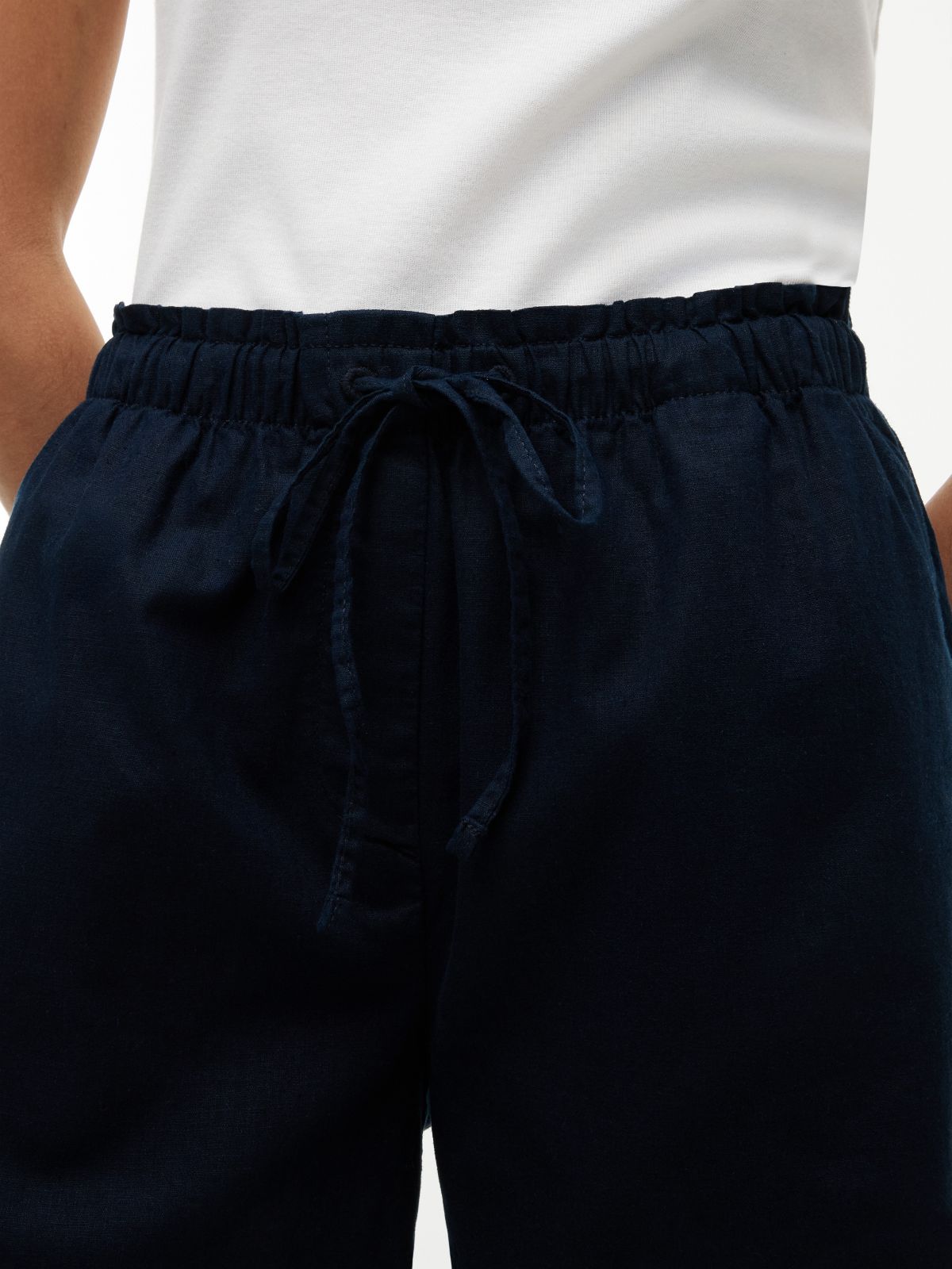 Linen-Cotton Blend Pull-On Short — Navy Blue