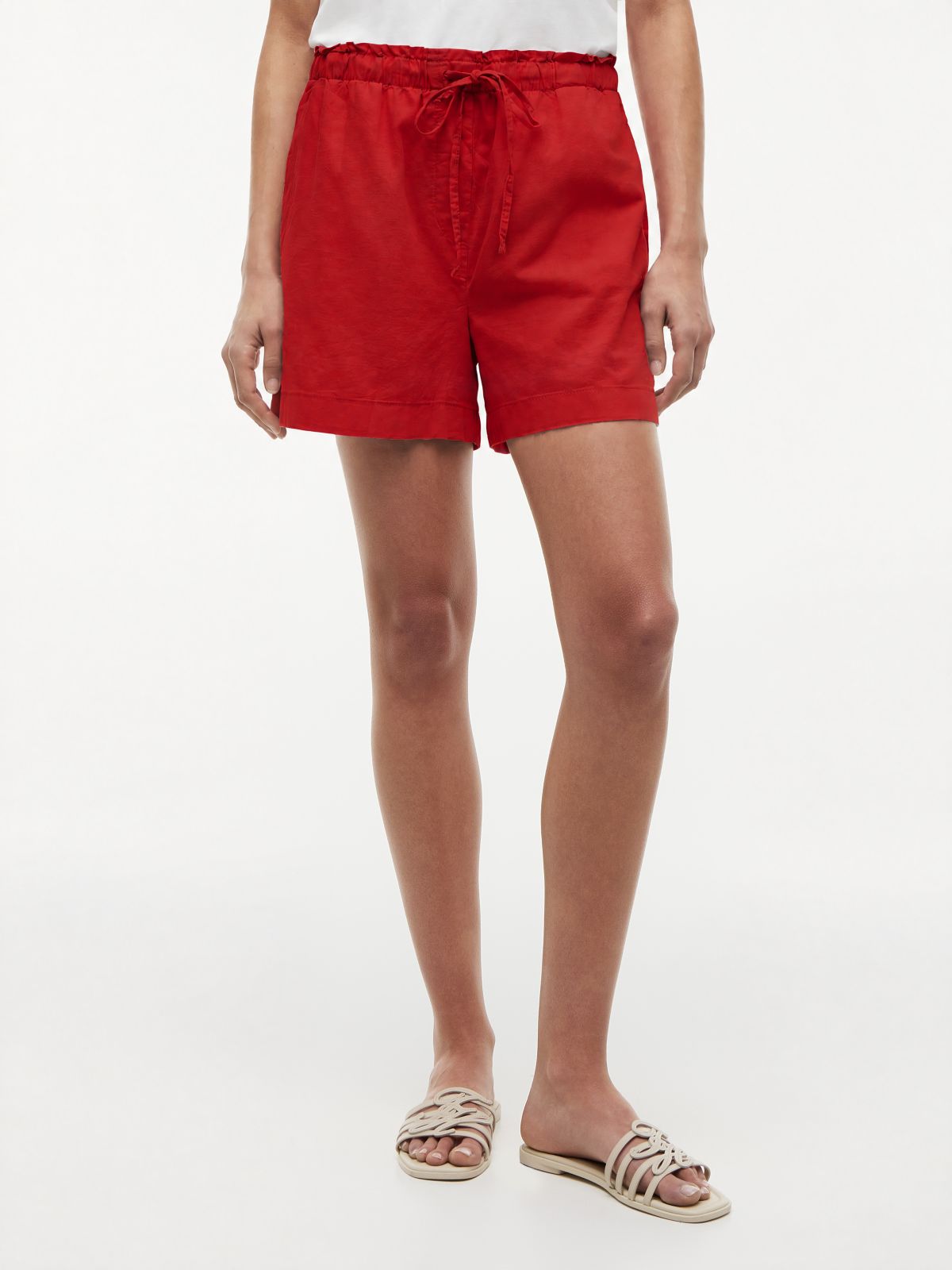 Linen-Cotton Blend Pull-On Short — Deep Crimson