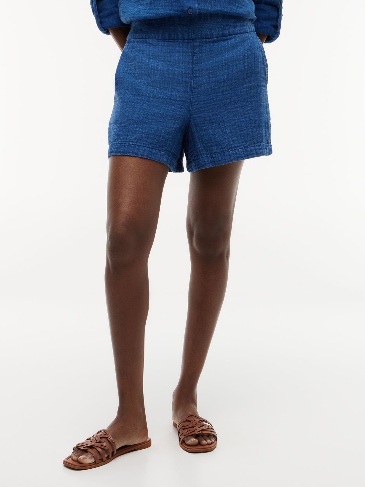 Crinkle Gauze Pull-On Short — Indigo