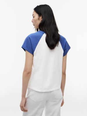 Женские футболки Tommy Hilfiger Varsity Logo Raglan T-Shirt — фото 4