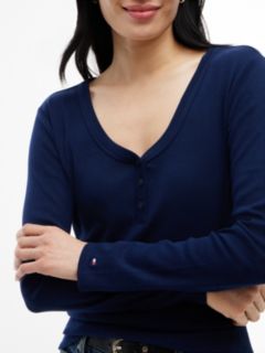 Gold-Button Rib-Knit Henley — Carbon Navy 3