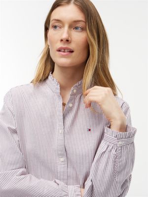 Женская рубашка Tommy Hilfiger Ruffle Trim Cropped Oxford, цвет: Бордовый — фото 3