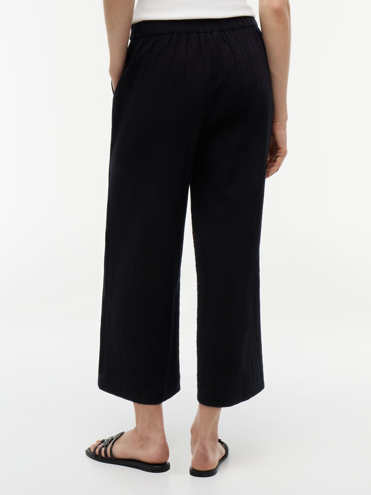 Cotton Gauze Cropped Wide Leg Pant — Black