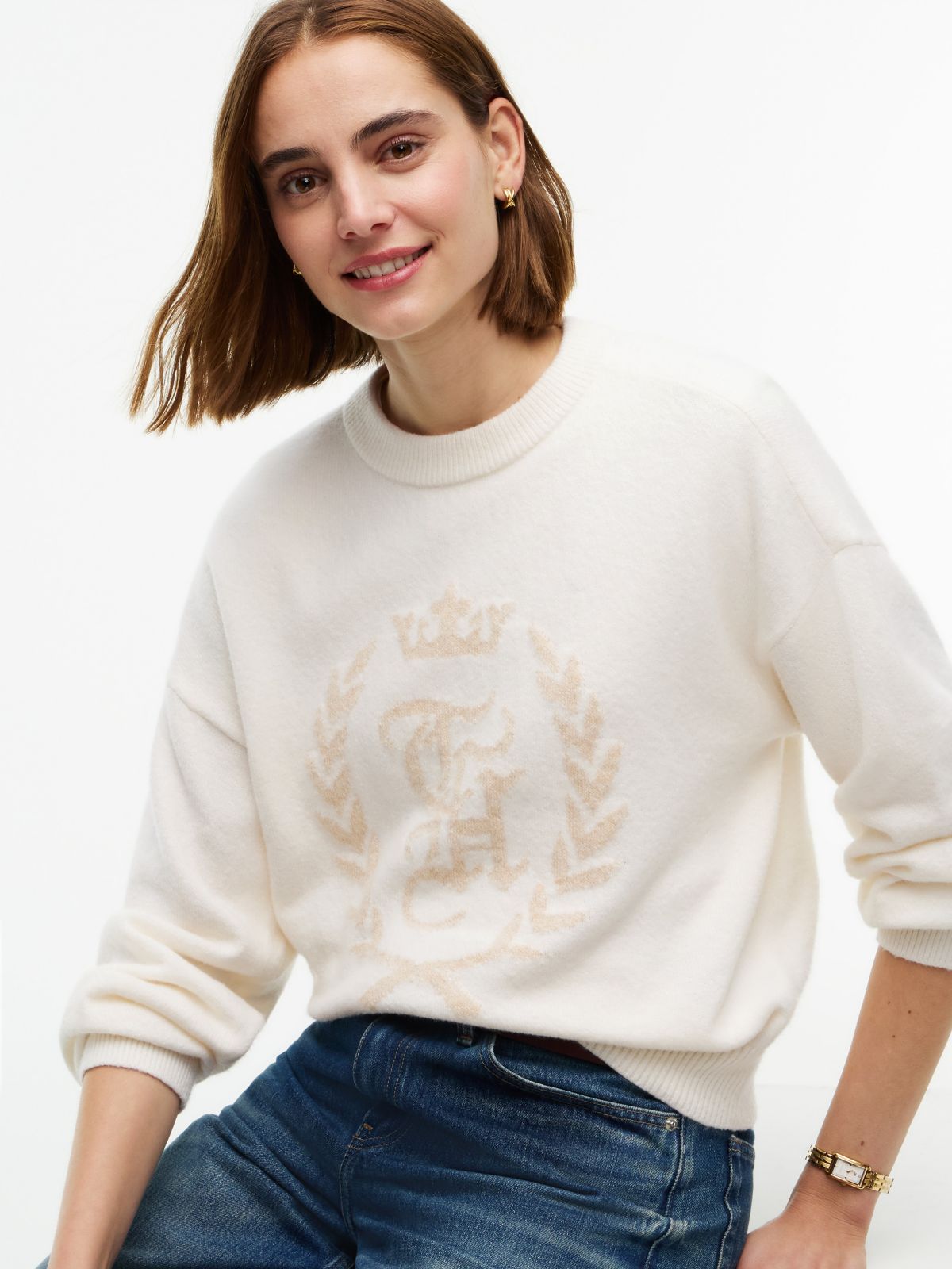 Intarsia Laurel Leaf Logo Sweater — Cream