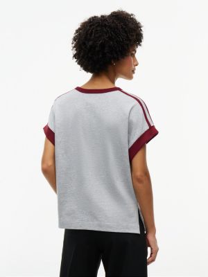 Женские футболки Tommy Hilfiger Varsity H-Logo T-Shirt — фото 4