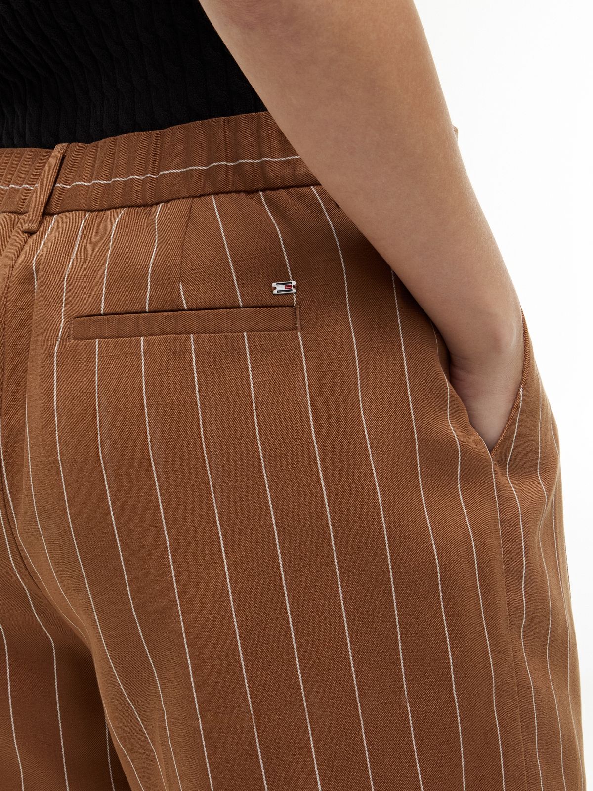 Lightweight Pleated 5" Short — Summer Cognac