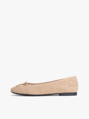 Женские балетки Tommy Hilfiger Suede Ballet Flat, цвет: Песочный холщовый — фото 7