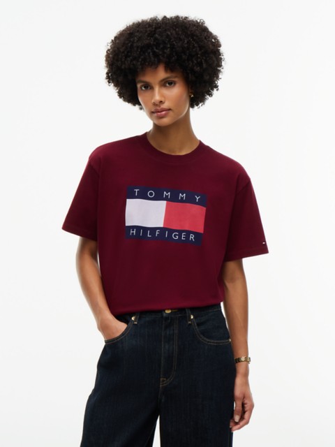 Женские футболки Tommy Hilfiger Flag Logo T-Shirt