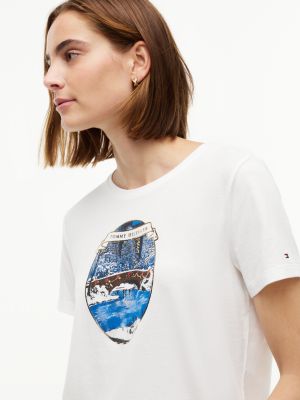 Женская футболка Tommy Hilfiger Winter Bridge Graphic, цвет: Экрю — фото 3