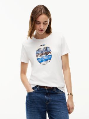 Женская футболка Tommy Hilfiger Winter Bridge Graphic, цвет: Экрю — фото 1